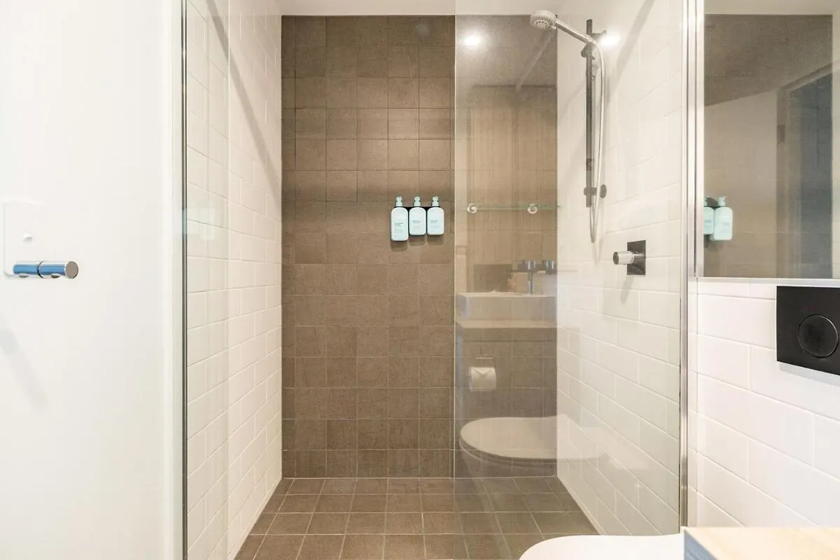 Beachfront 2 Bed At Burleigh Heads Gold Coast Apartmán