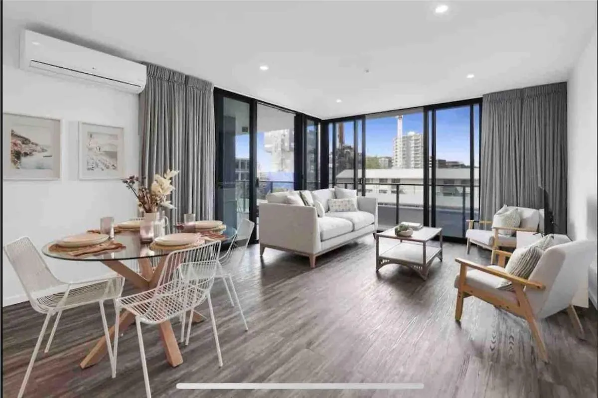 Beachfront 2 Bed At Burleigh Heads Gold Coast